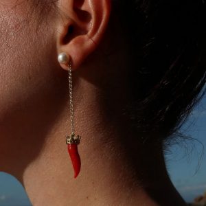 Lucedeimieiocchi Mono Orecchino Principe lungo in argento, corallo e perla